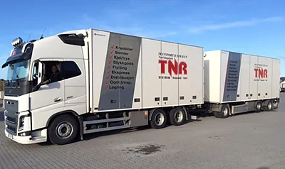 Hvit semitrailer